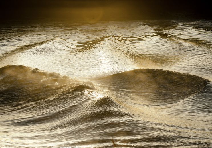 Come to see a tidal bore! - a giant wave on a  ...