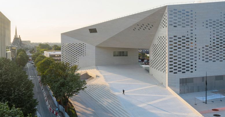 Contemporary Art in Bordeaux: Visit the FRAC N ...