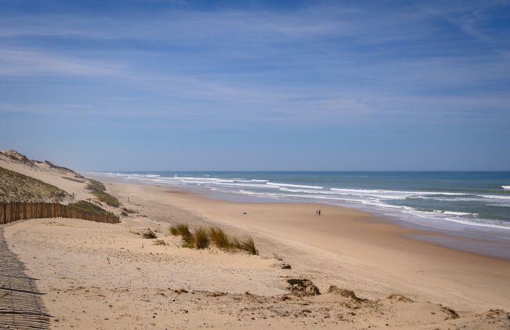 Pin Sec beach, Naujac