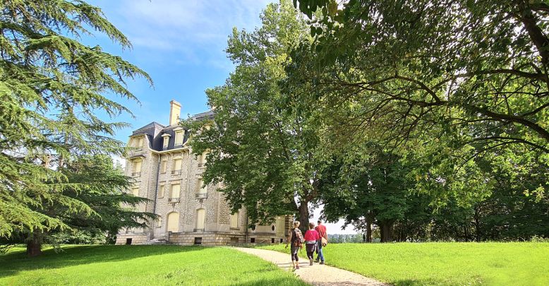 Podensac: the city with 3 castles!