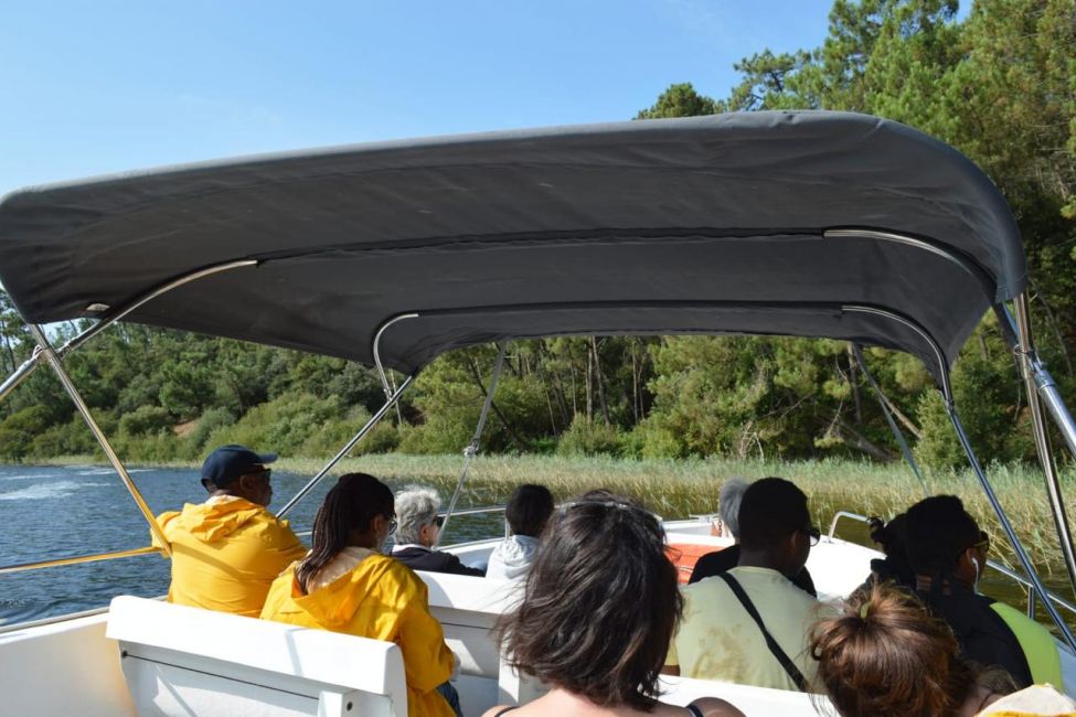 Excursion aboard the Vagabond du Lac